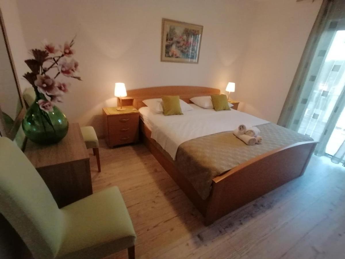 Apartmani Niki Hvar Hvar Town Exterior foto