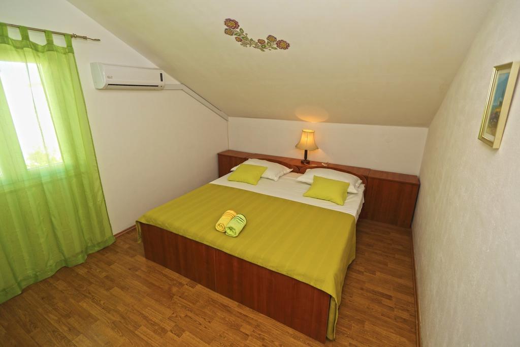 Apartmani Niki Hvar Hvar Town Quarto foto