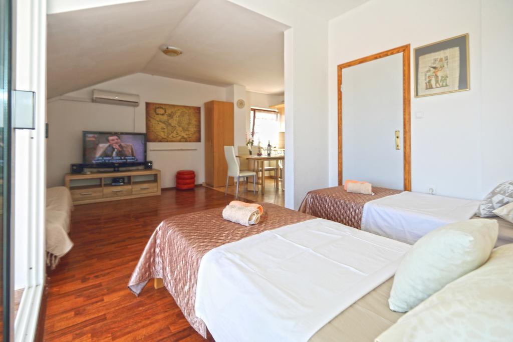 Apartmani Niki Hvar Hvar Town Quarto foto