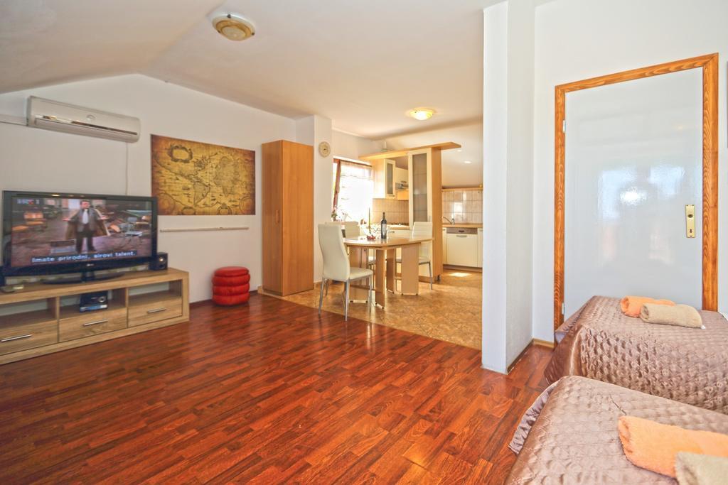 Apartmani Niki Hvar Hvar Town Quarto foto