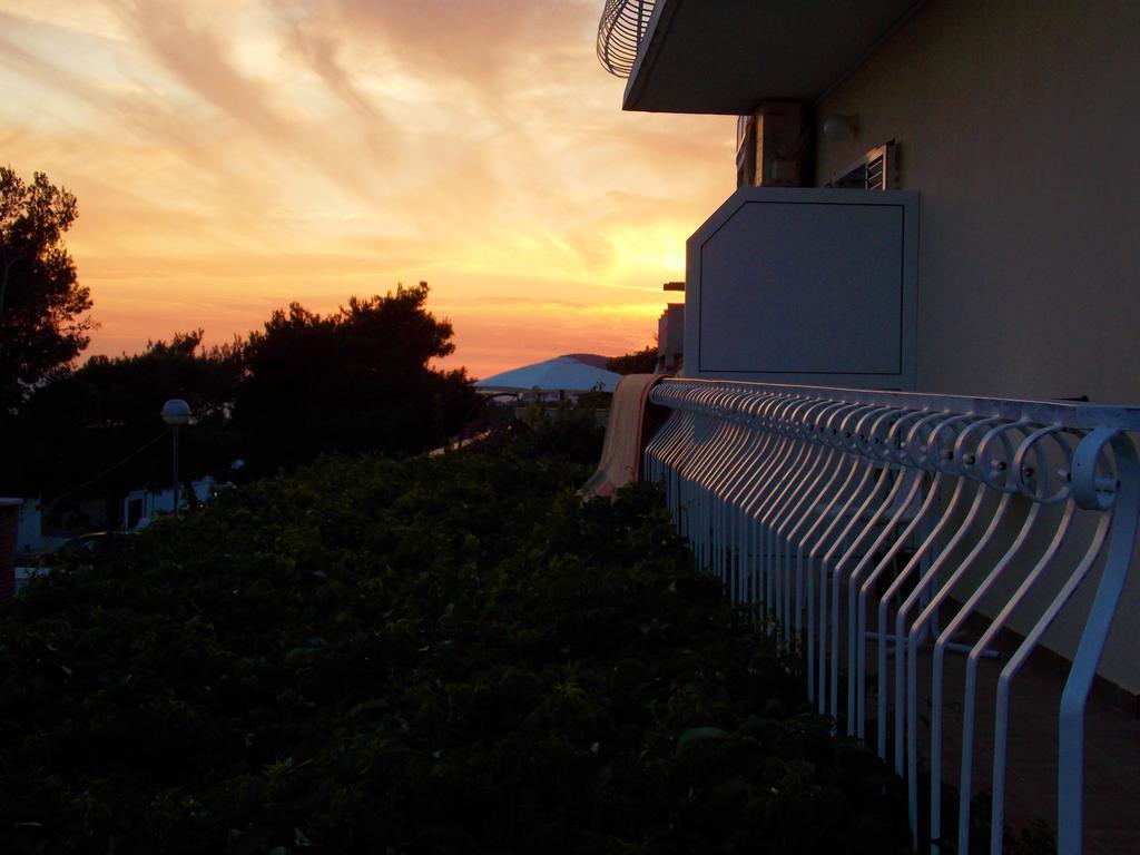 Apartmani Niki Hvar Hvar Town Exterior foto