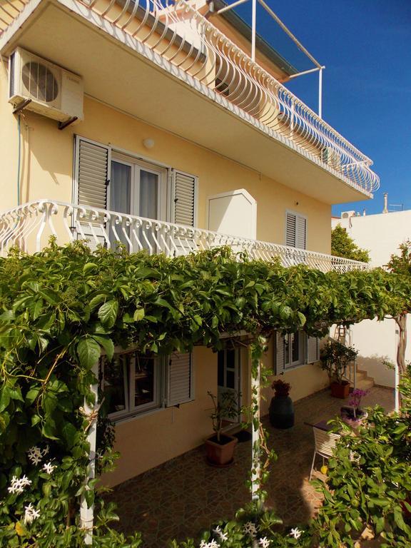 Apartmani Niki Hvar Hvar Town Exterior foto